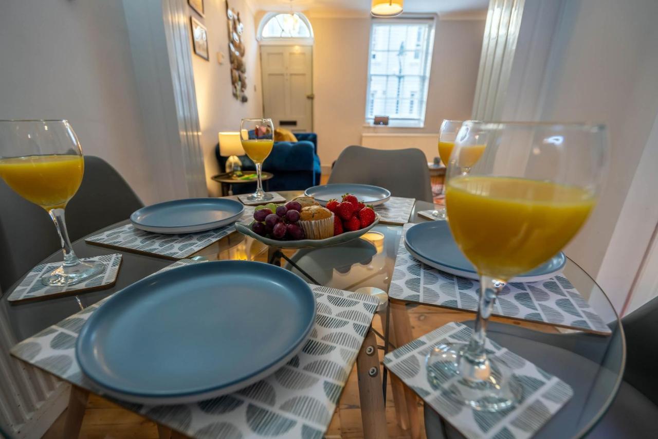 Two Bedroom House In Canterbury City Centre מראה חיצוני תמונה