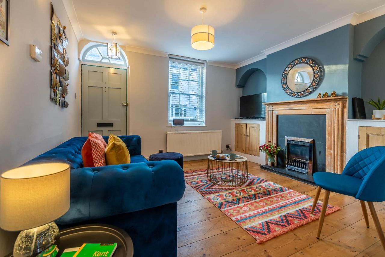 Two Bedroom House In Canterbury City Centre מראה חיצוני תמונה