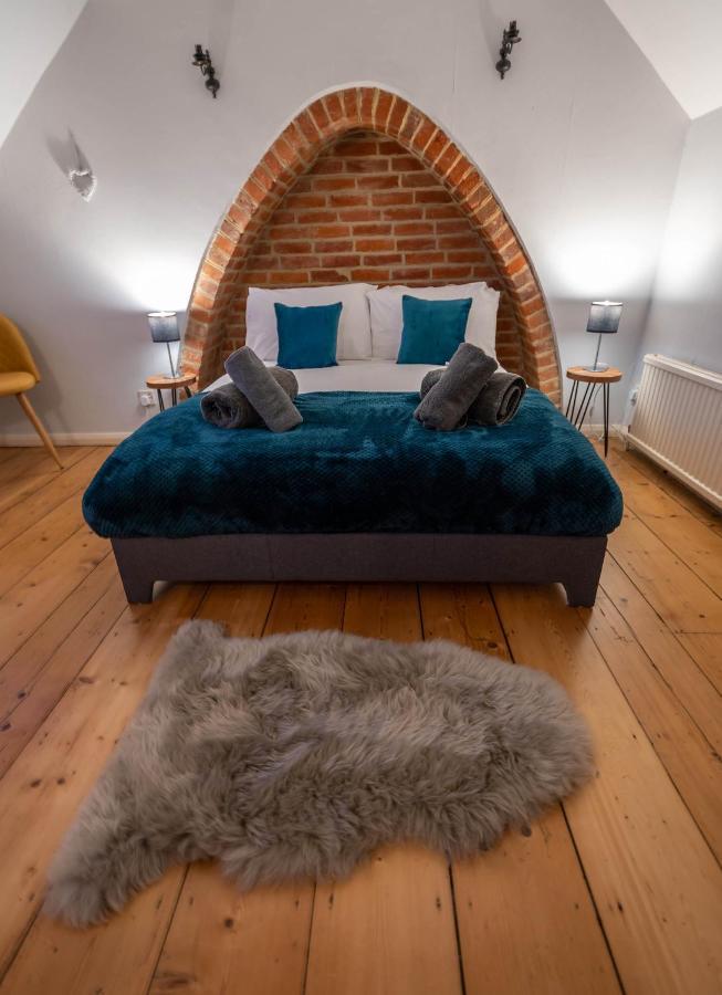 Two Bedroom House In Canterbury City Centre מראה חיצוני תמונה